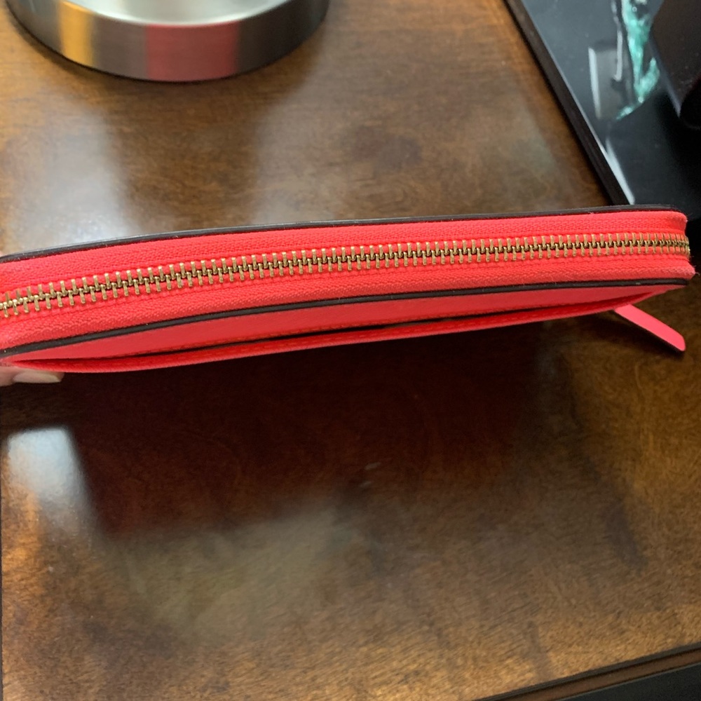 Kate Spade Wallet - Picture 3 of 6
